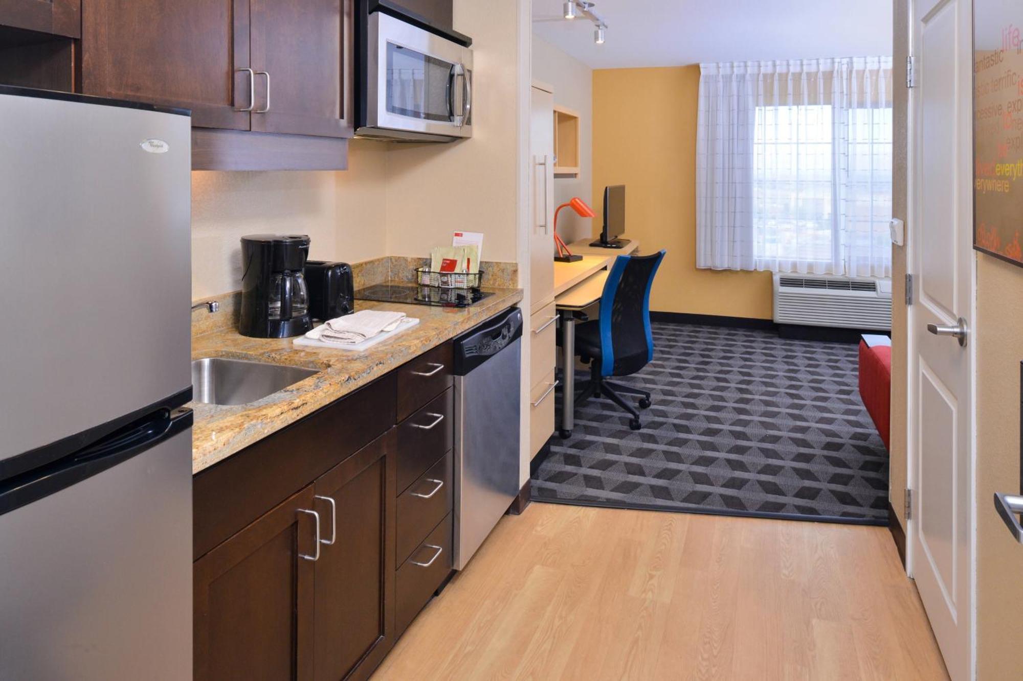Towneplace Suites By Marriott Las Vegas Henderson Exterior photo
